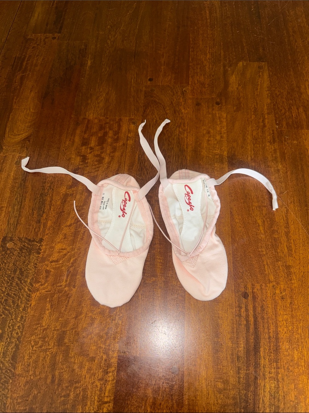 Capezio Pink Canvas Ballet Slippers size 6.5M